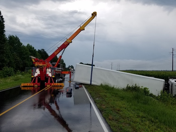 Outer Banks Big Truck / Heavy Duty Winch Recovery Service